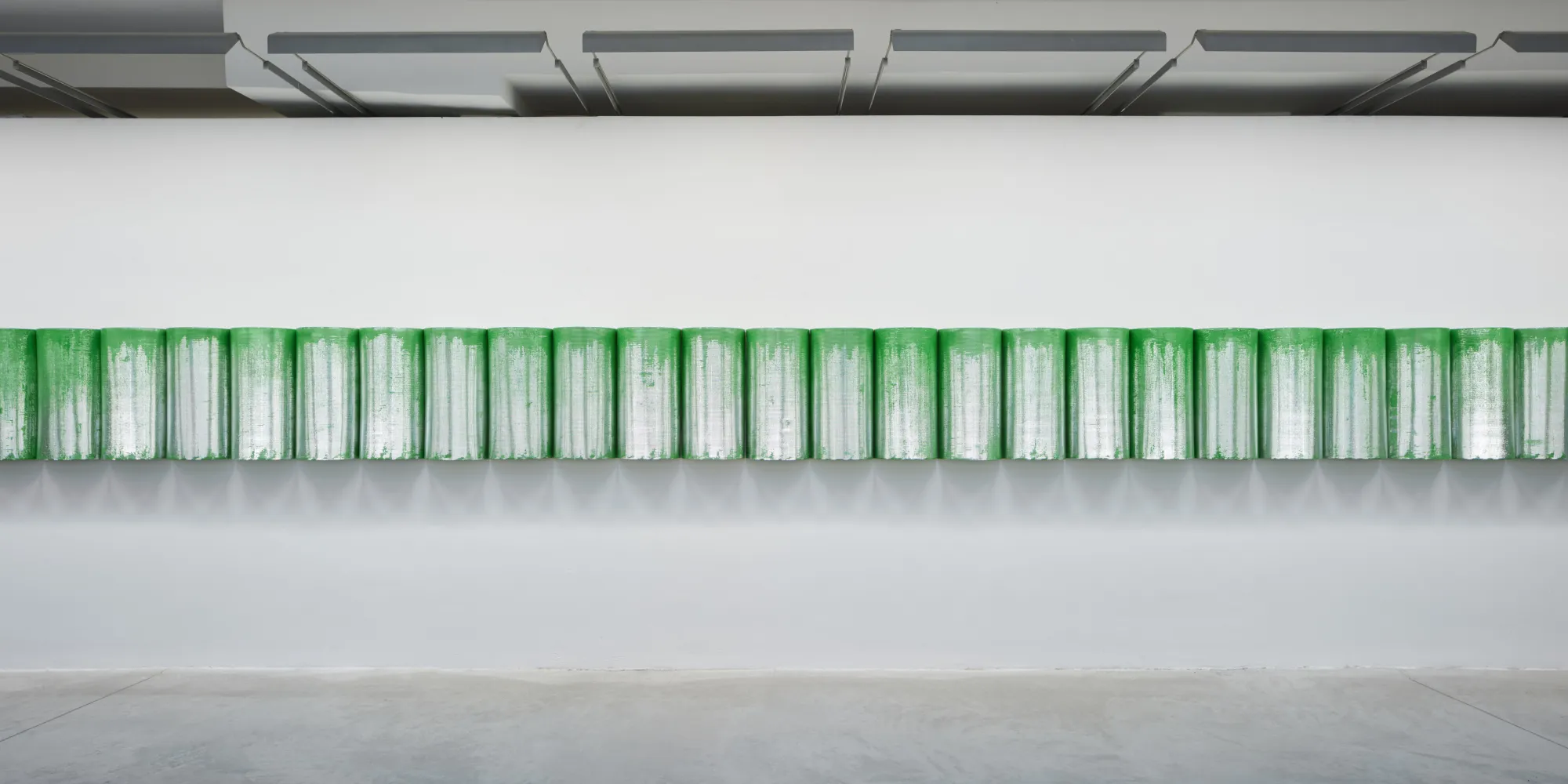 Paolo Masi. Dalle mani alle mani, installation view. Photo: Agostino Osio, Alto//Piano Studio, Milano