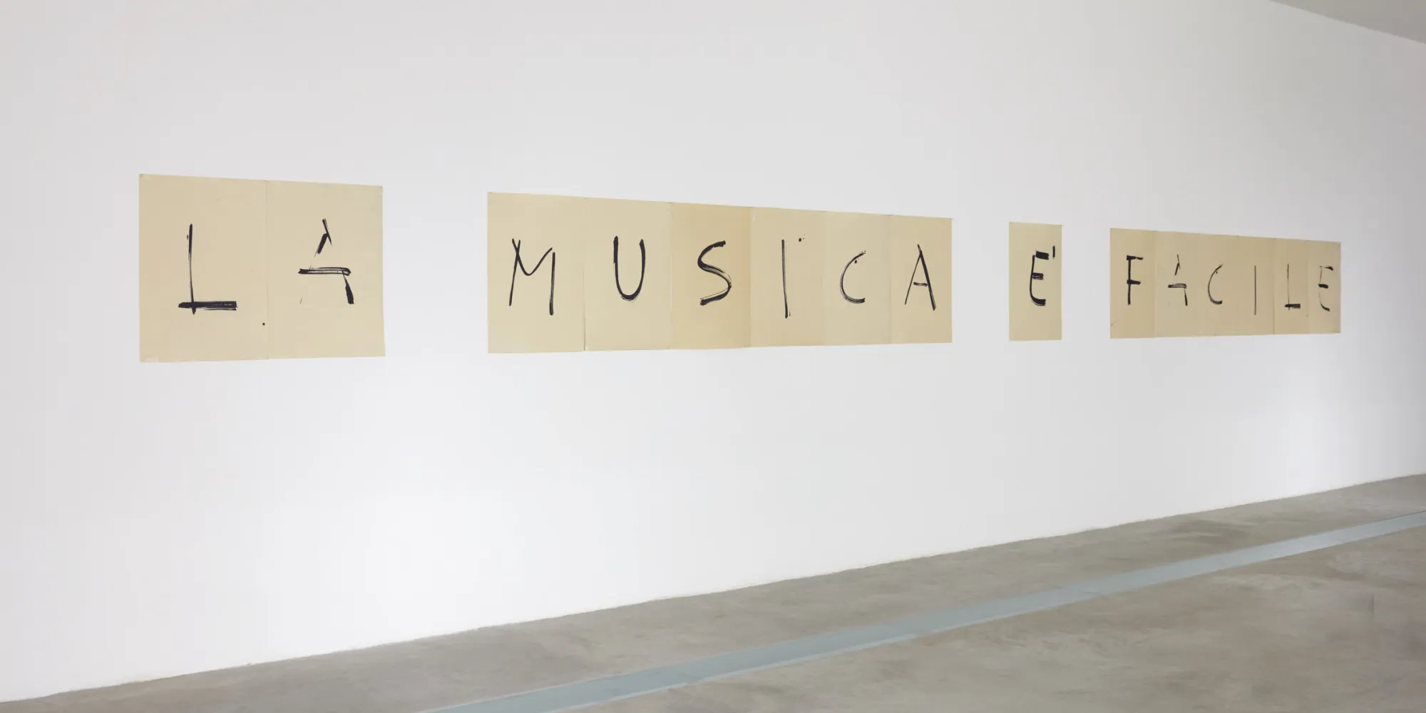 Pentachiari, Frittelli arte contemporanea, installation view. Photo: Agostino Osio, Alto//Piano Studio, Milano.