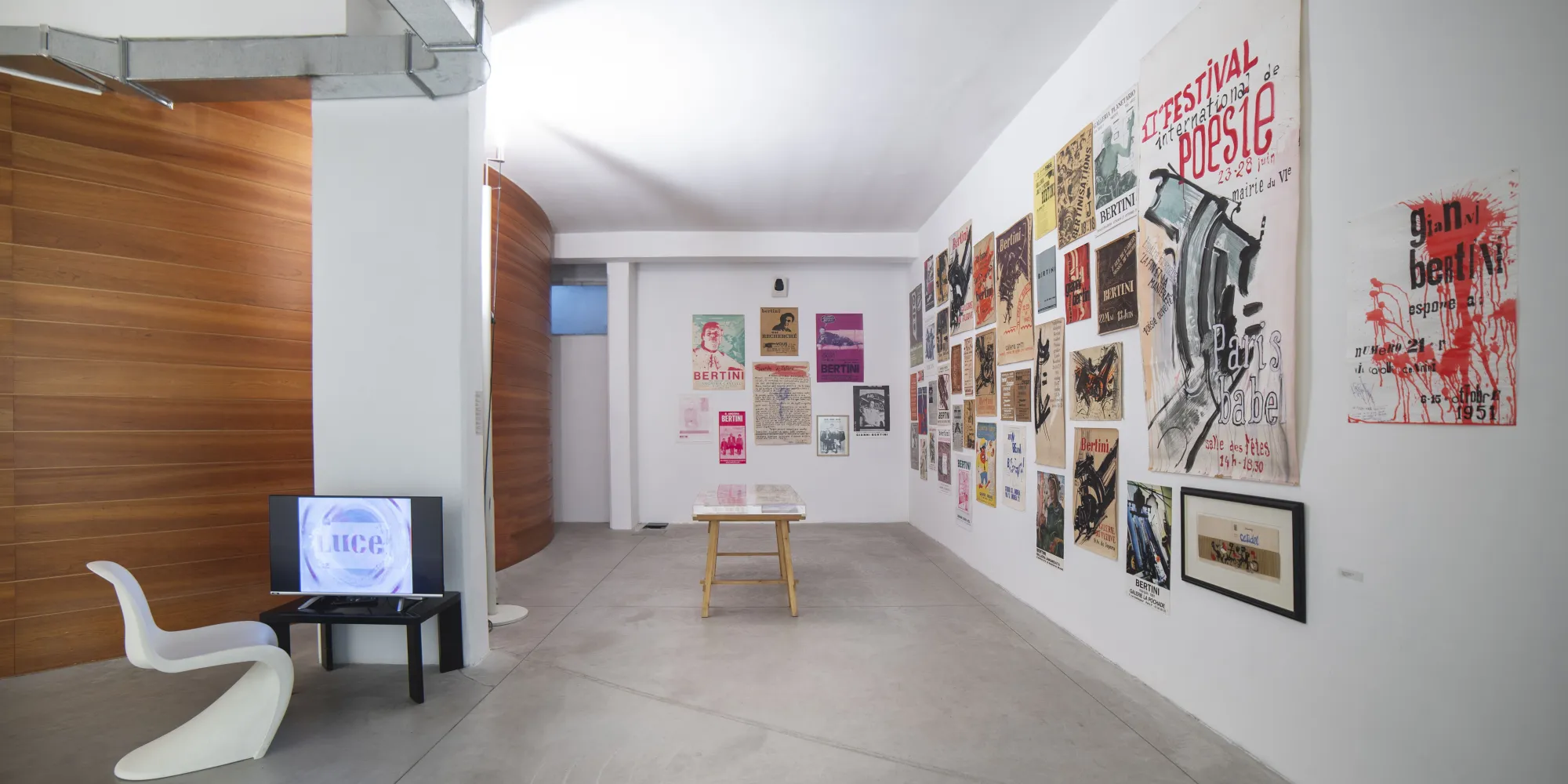 Gianni Bertini. Identikit 100, installation view. Photo: Simone Petracchi