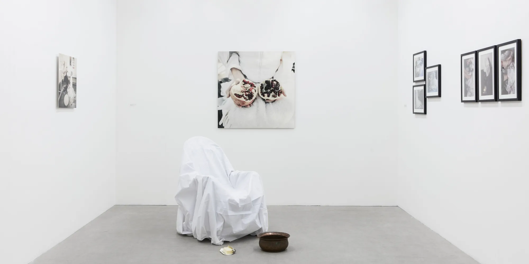 Pippa Bacca. Eva e le altre, installation view. Photo: Agostino Osio – Alto//Piano Studio, Milano