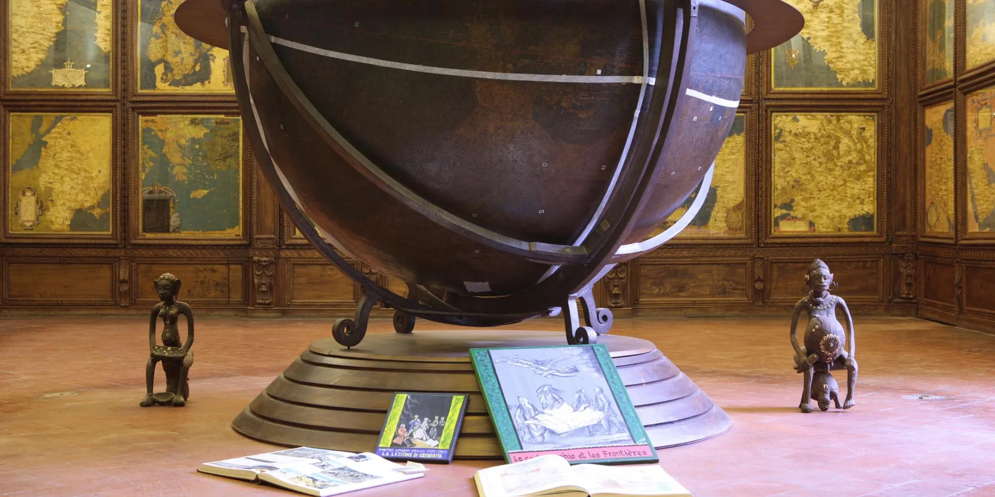 Georges Adéagbo. "La rencontre"..! Venise – Florence..! (Palazzo Vecchio), installation view