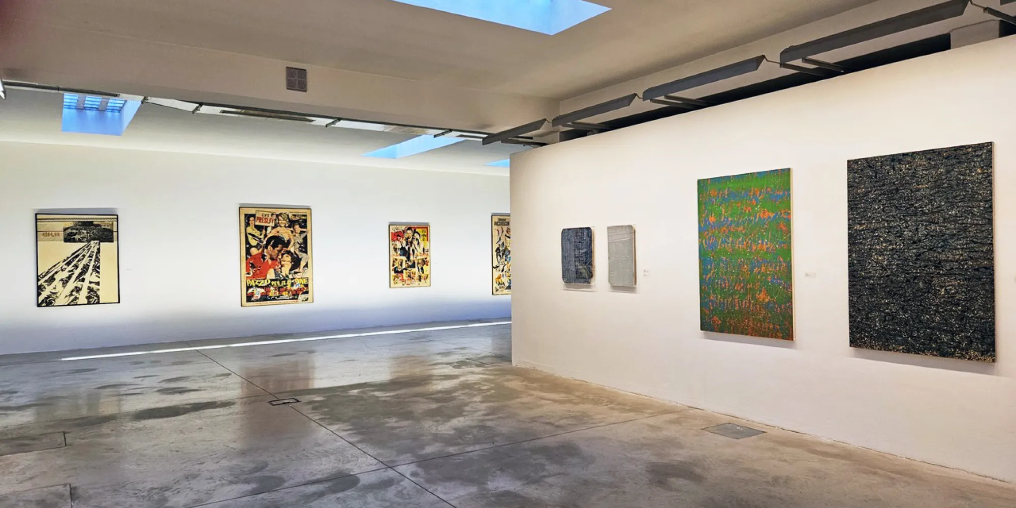 I segni del tempo. Installation view, opere di Paolo Masi, Gianni Bertini e Mimmo Rotella