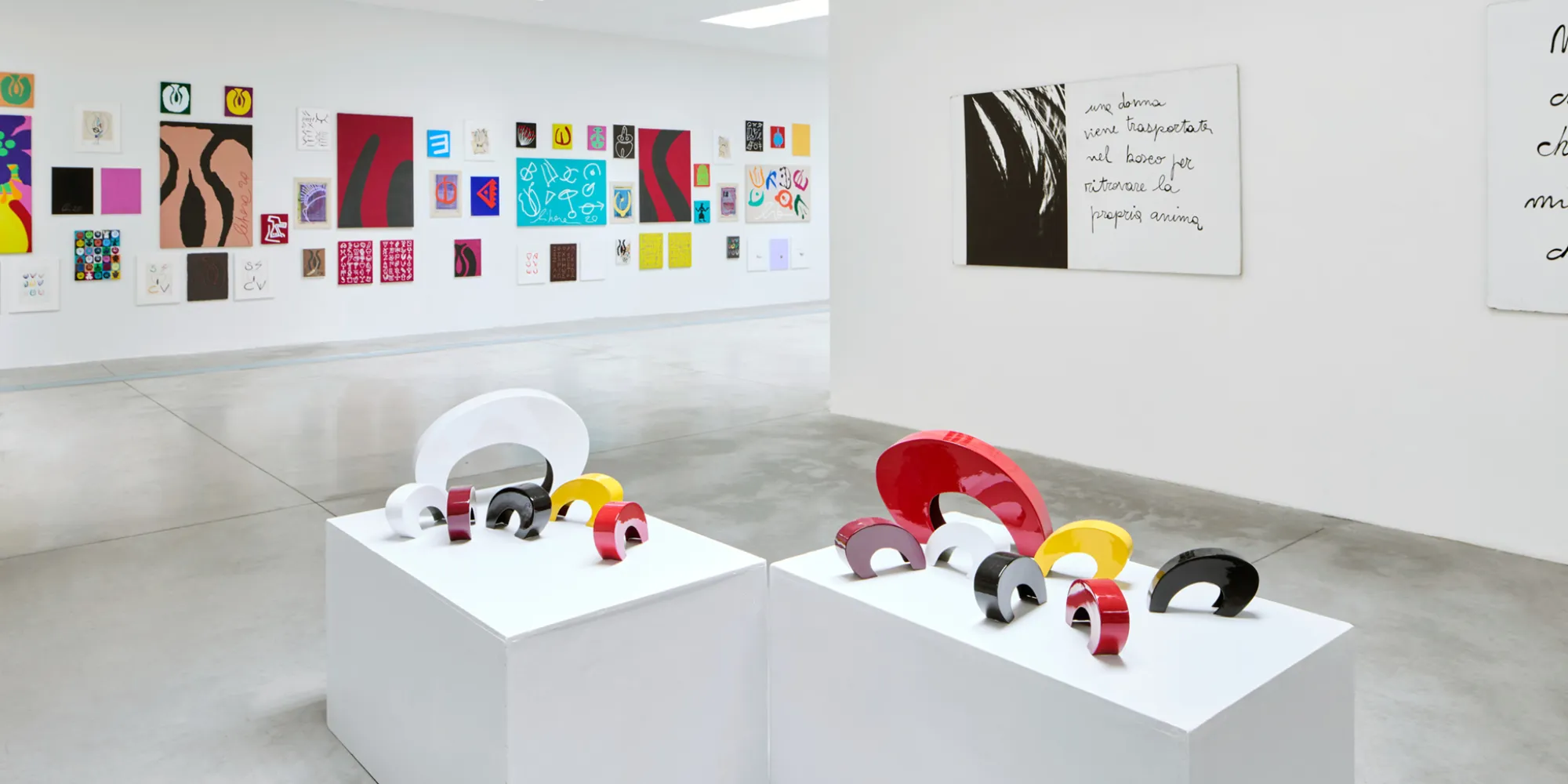 Libera Mazzoleni. Io strega, io sorella, installation view. Photo: Agostino Osio, Alto//Piano Studio, Milano.